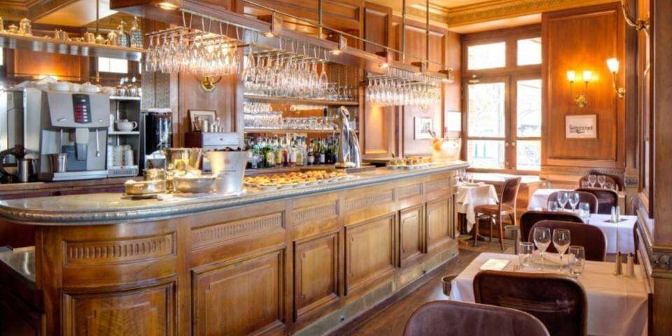 restaurant