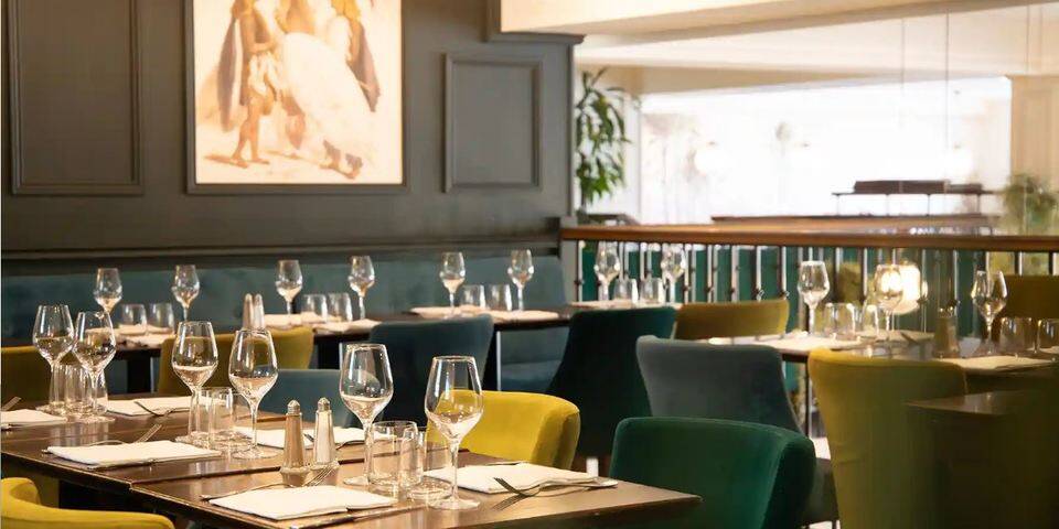 restaurant