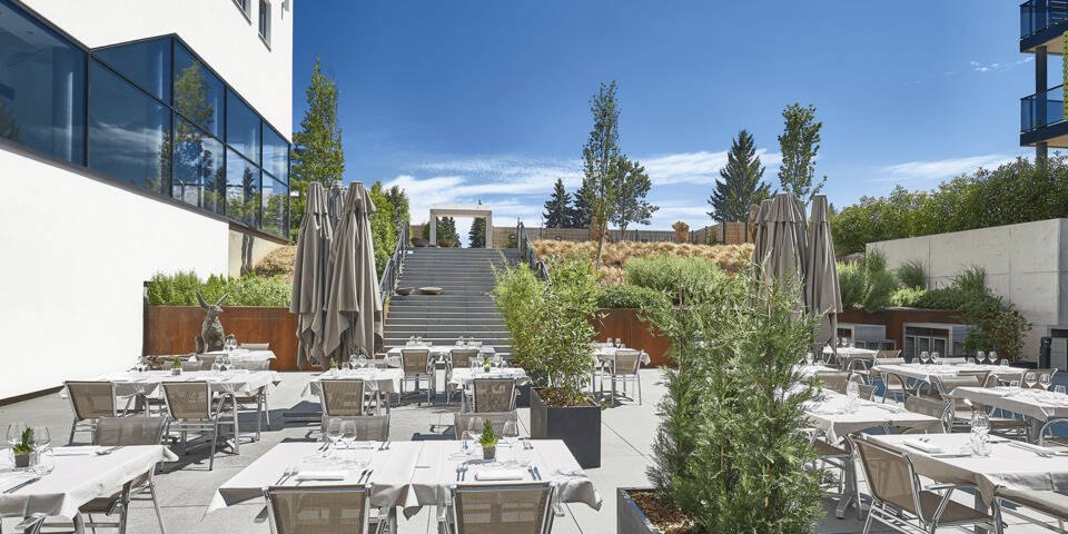 restaurant