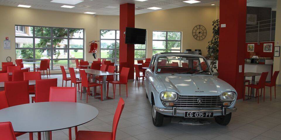 restaurant