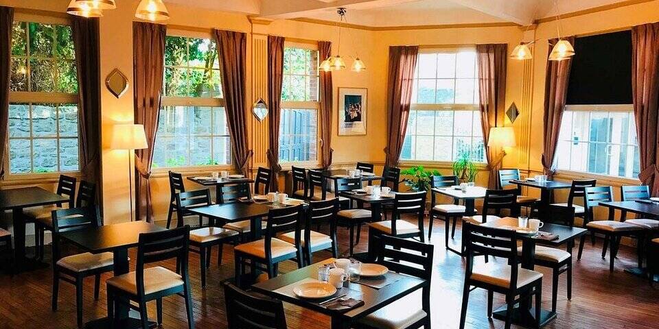 restaurant
