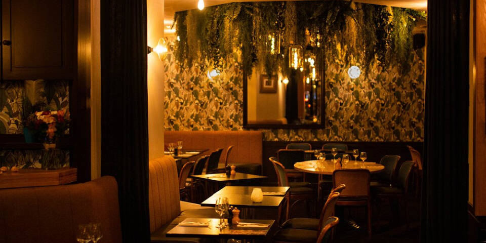restaurant