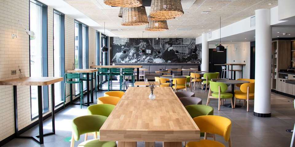 restaurant