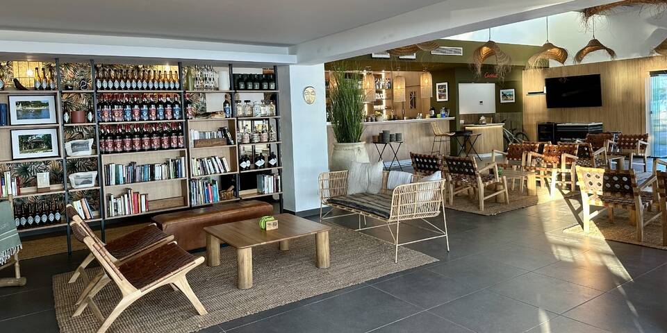 restaurant