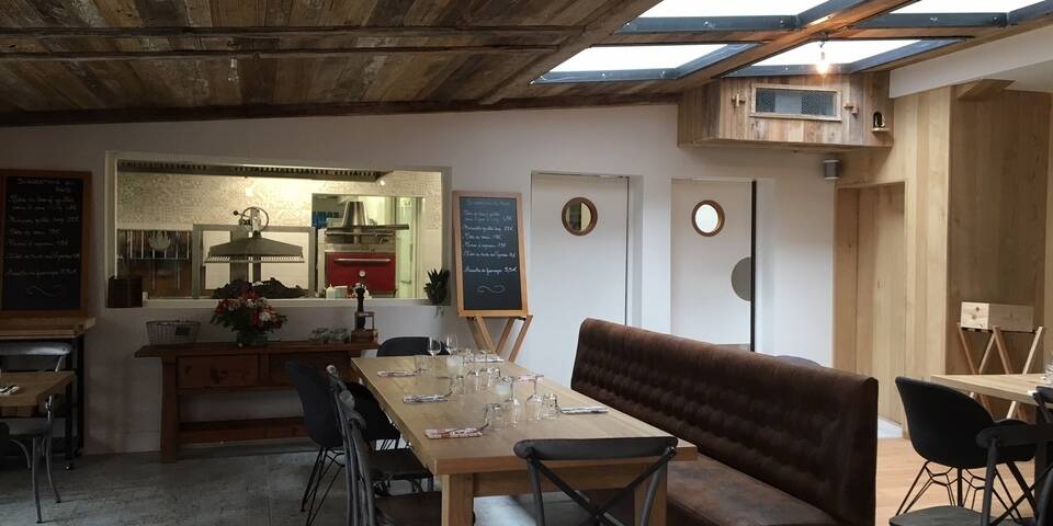 restaurant