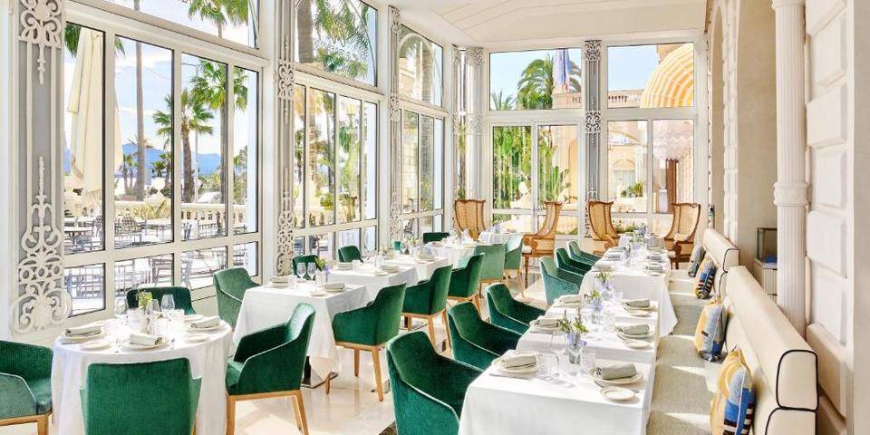 restaurant
