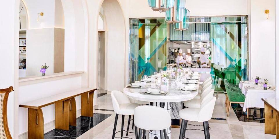 restaurant