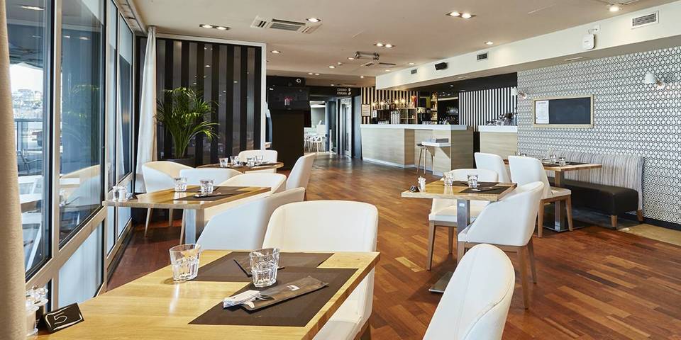 restaurant