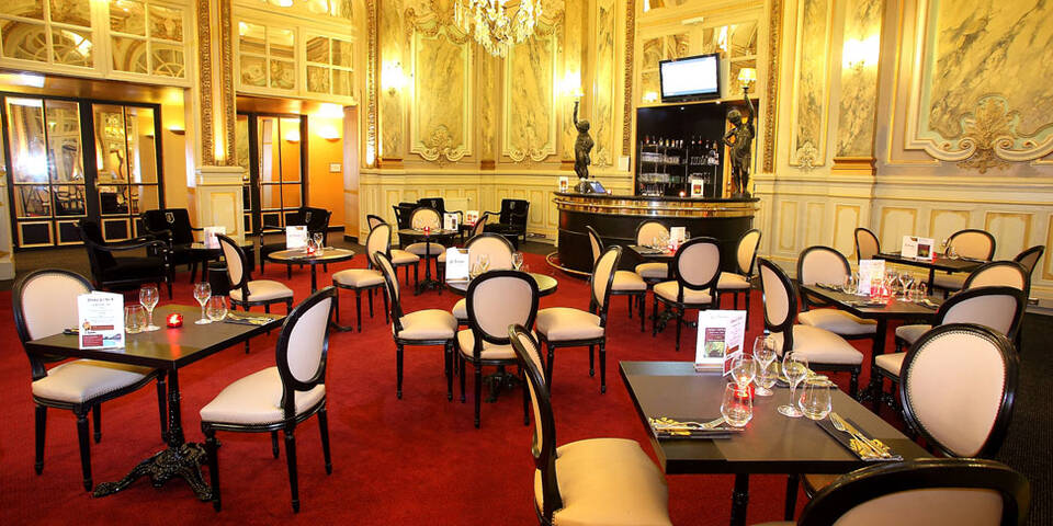 restaurant