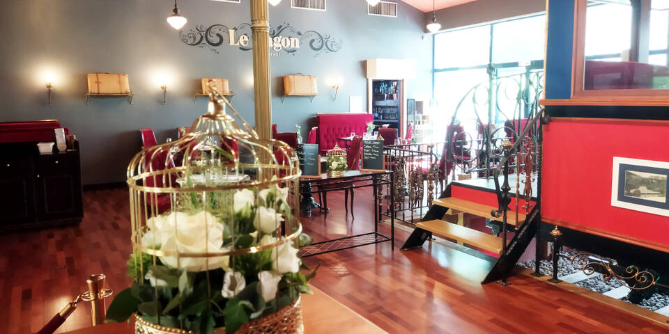 restaurant