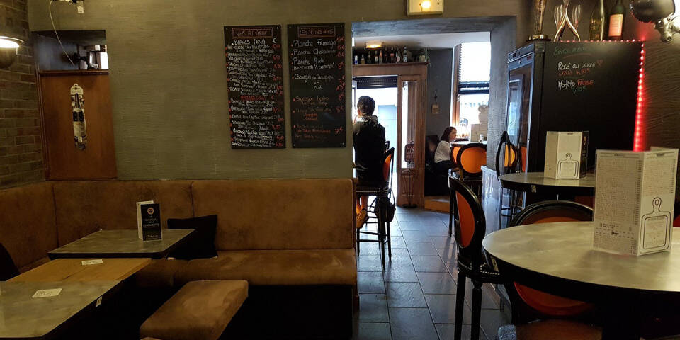 restaurant