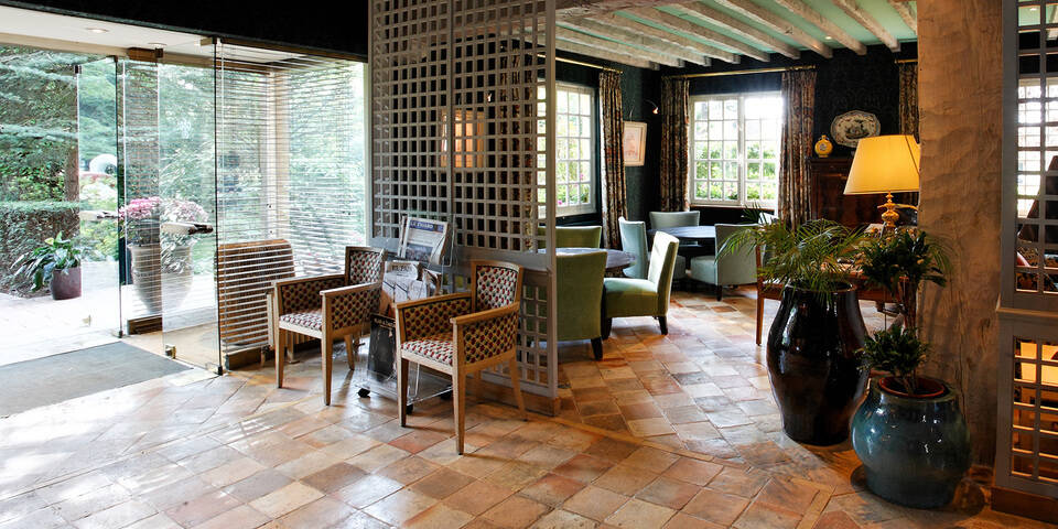 restaurant