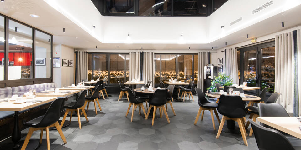 restaurant