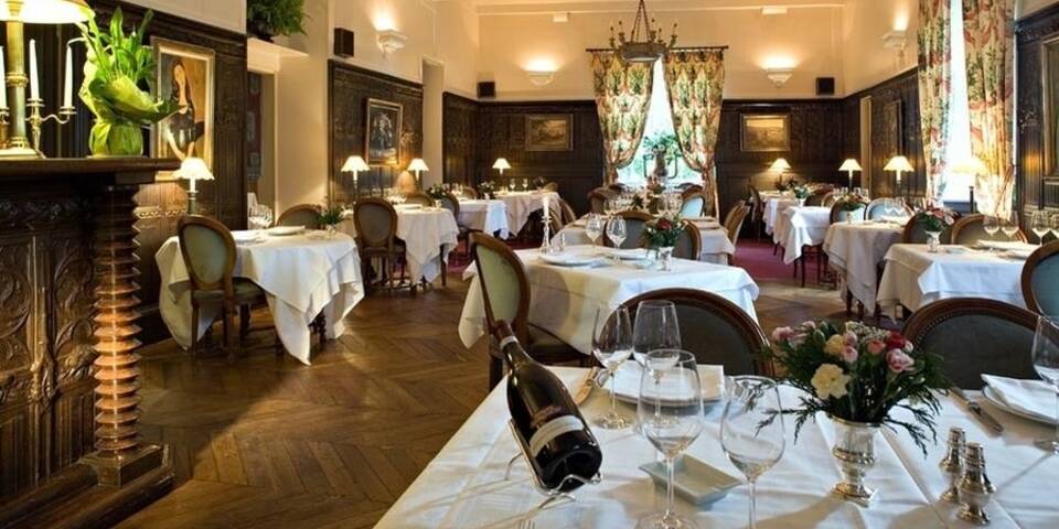 restaurant