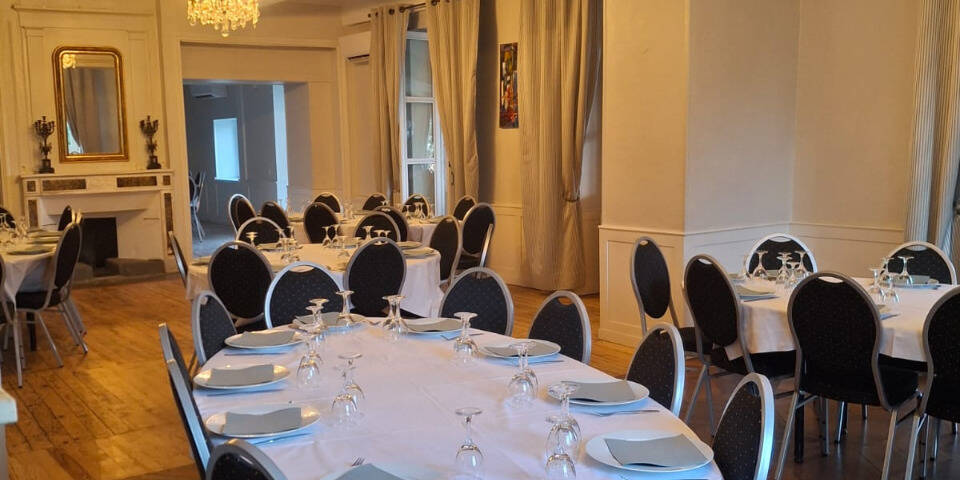 restaurant