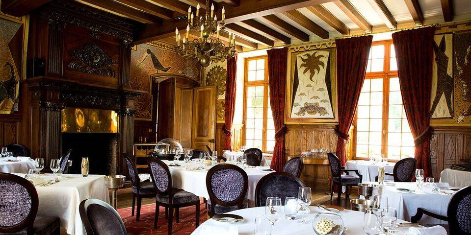 restaurant