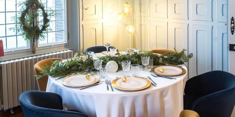 restaurant