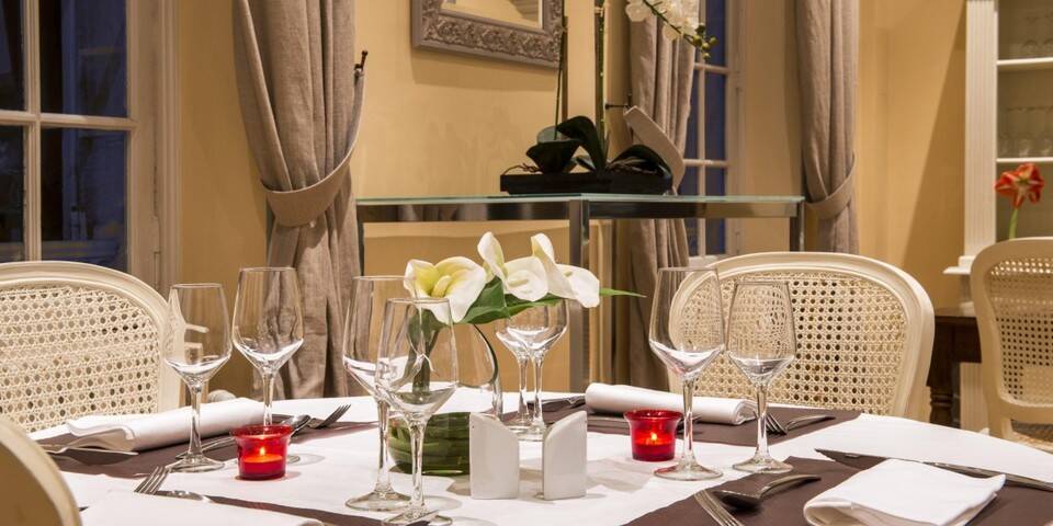 restaurant