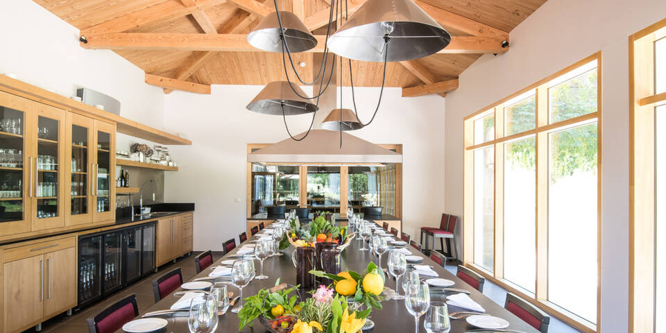 restaurant
