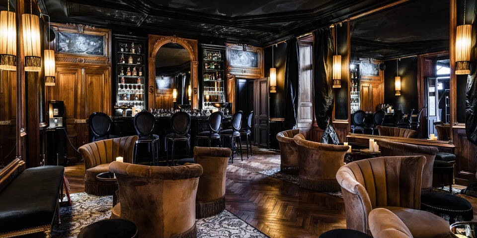 restaurant