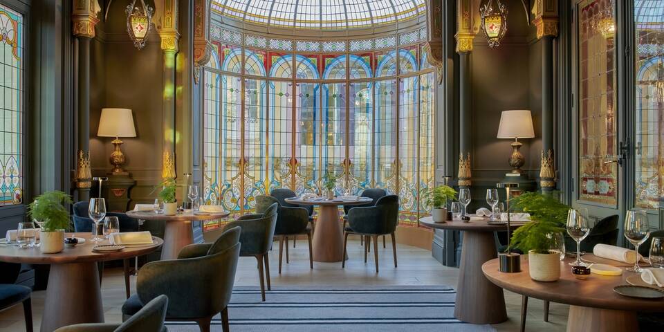 restaurant