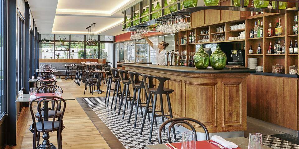 restaurant