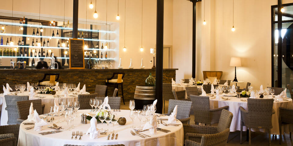 restaurant