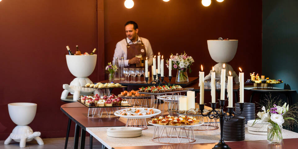 restaurant