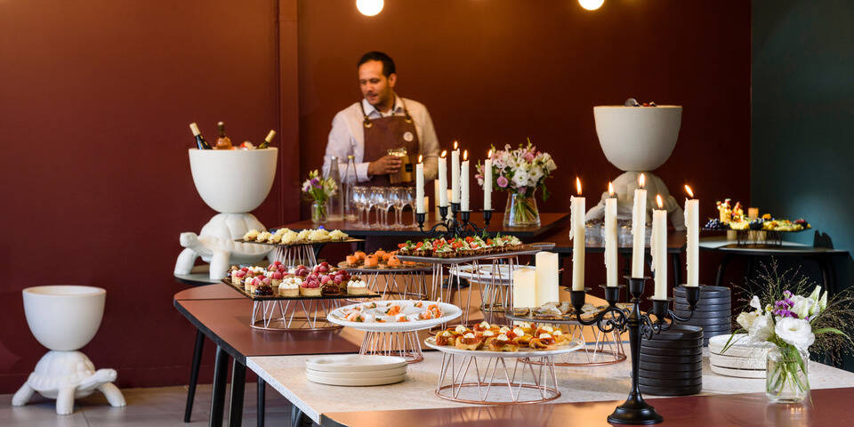 restaurant