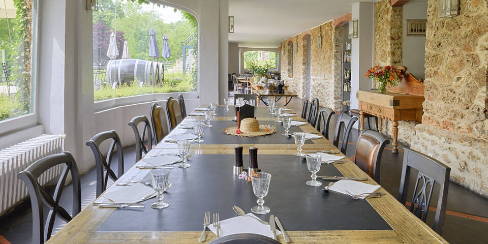restaurant