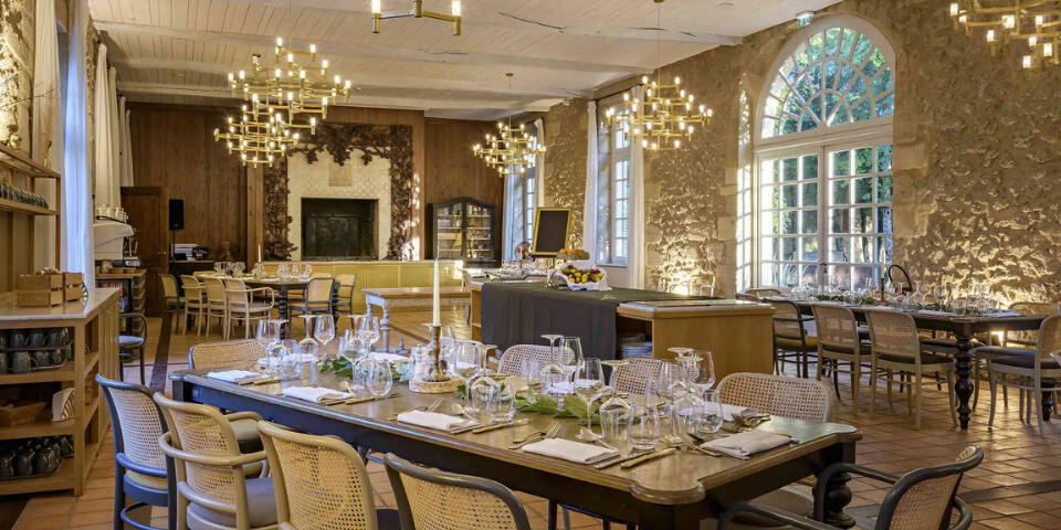 restaurant