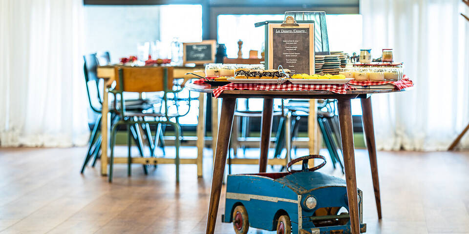 restaurant