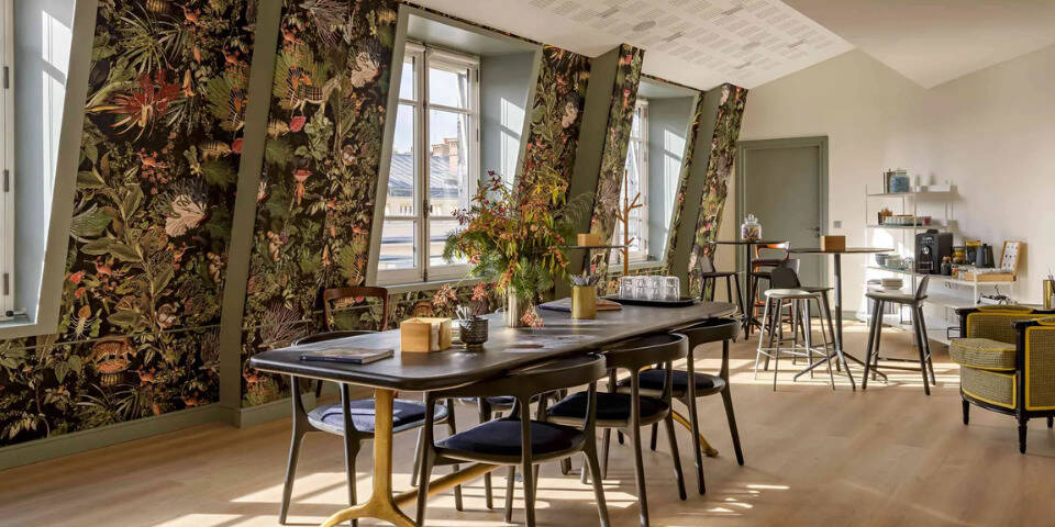 restaurant