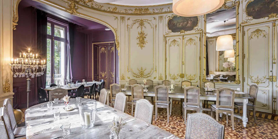 restaurant