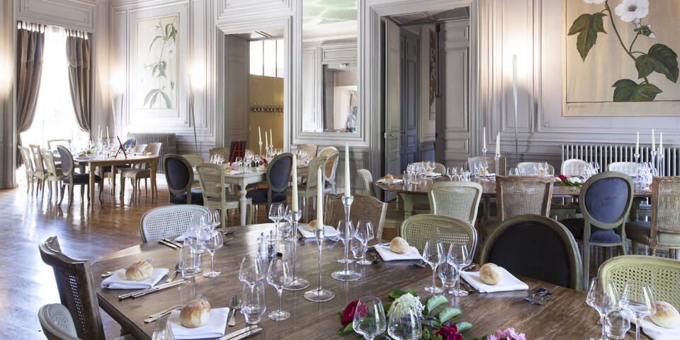restaurant