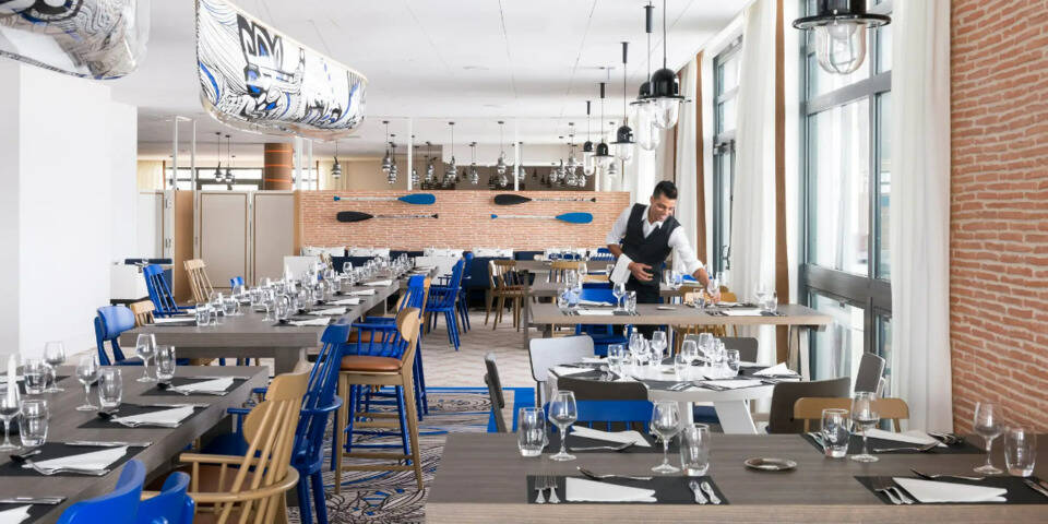 restaurant