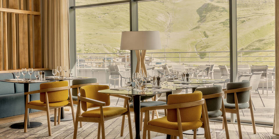 restaurant