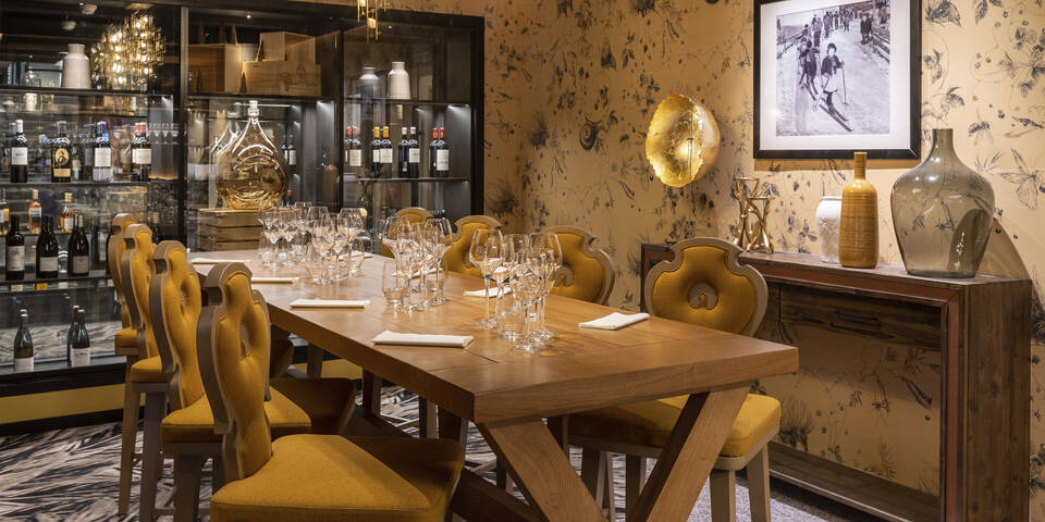 restaurant