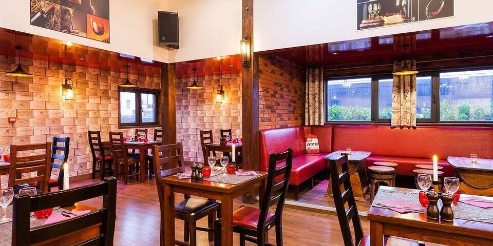restaurant