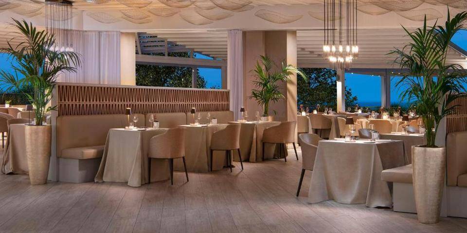 restaurant