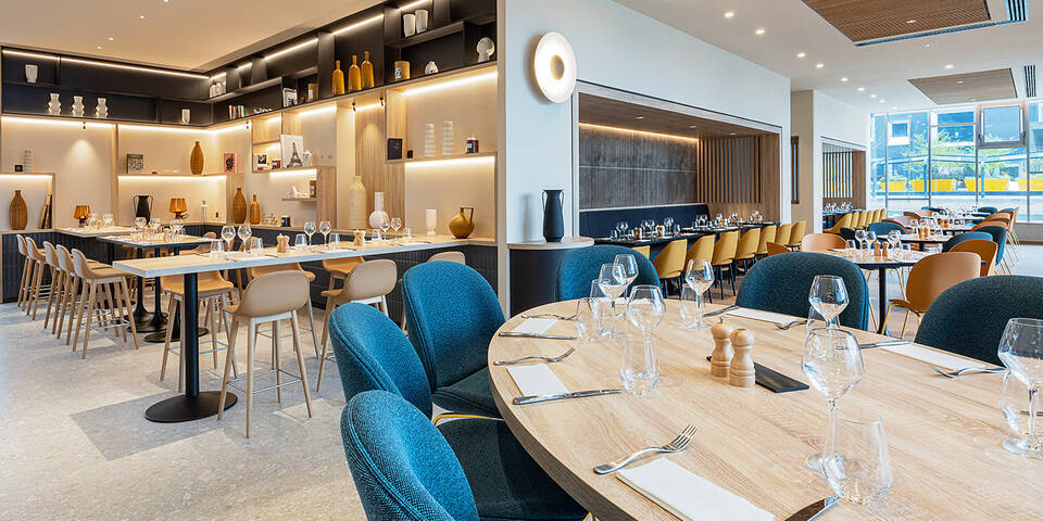 restaurant