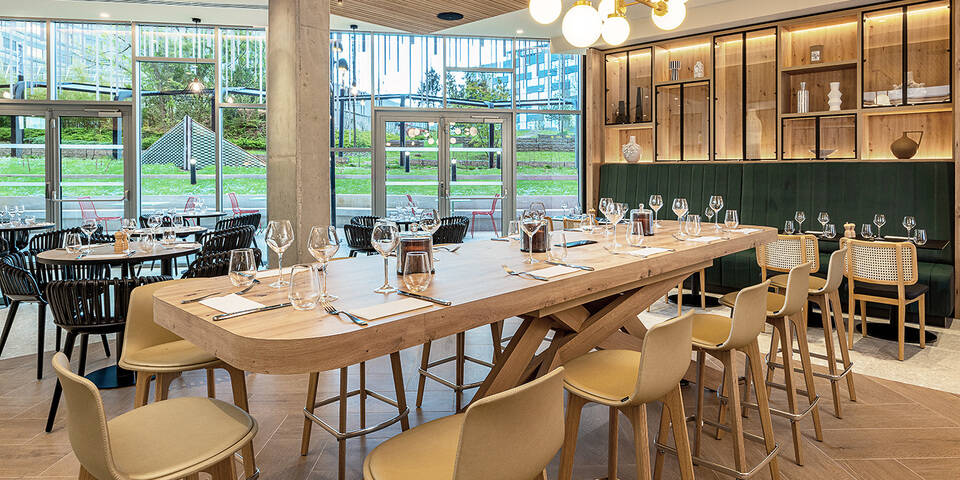 restaurant