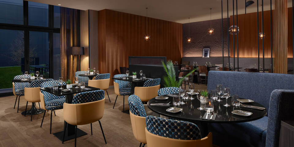restaurant