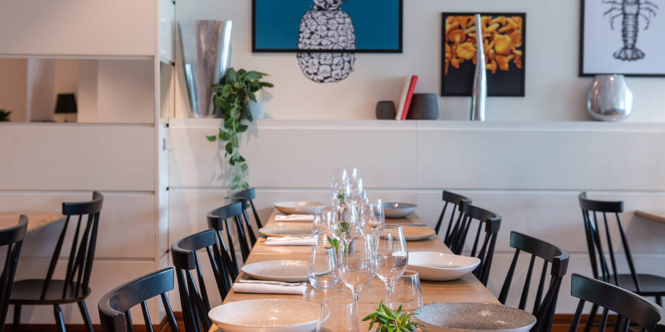 restaurant