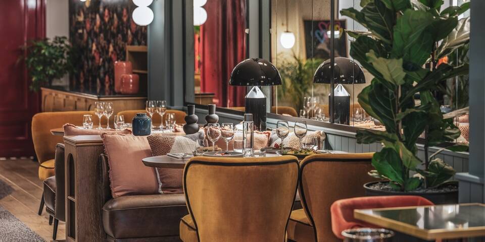 restaurant