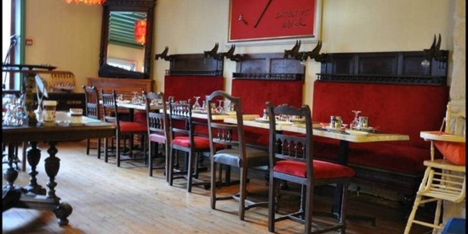 restaurant