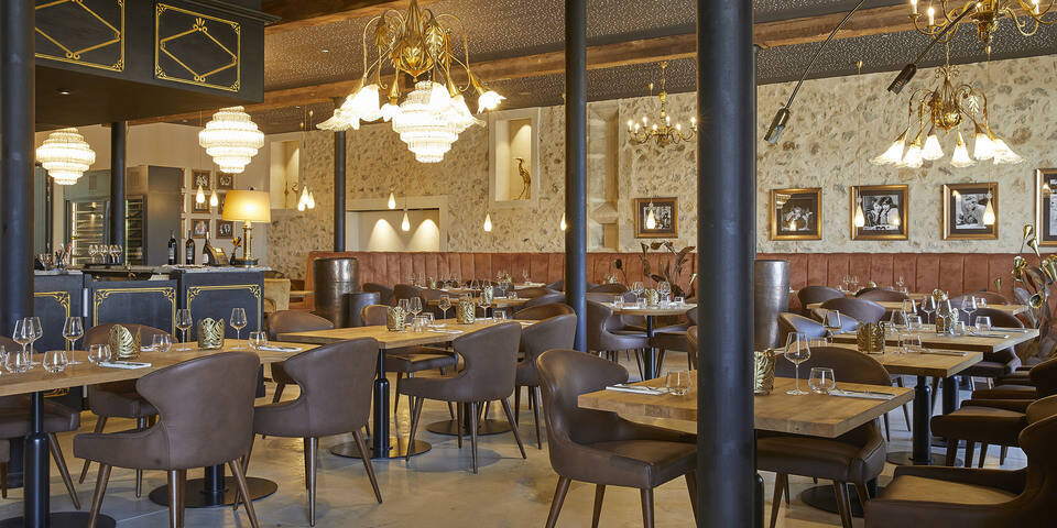 restaurant