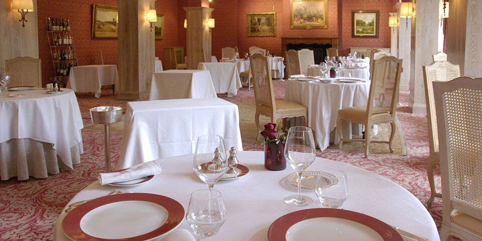 restaurant
