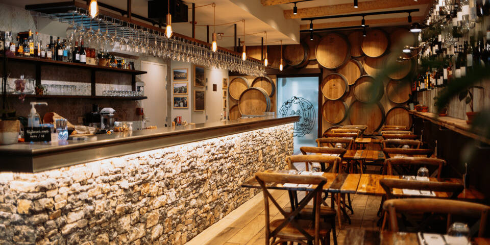 restaurant