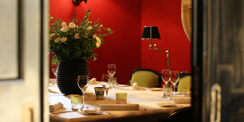 restaurant
